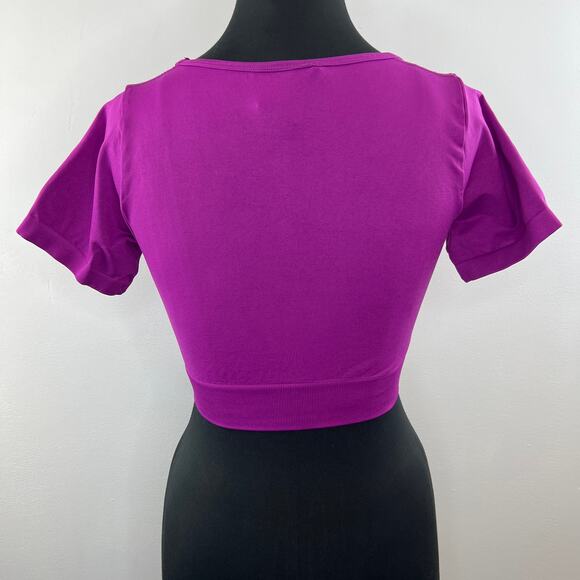 BO+TEE Scoop Neck Seamless Short Sleeve Top in Purple Cropped Fitted Gym  M - Picture 6 of 7
